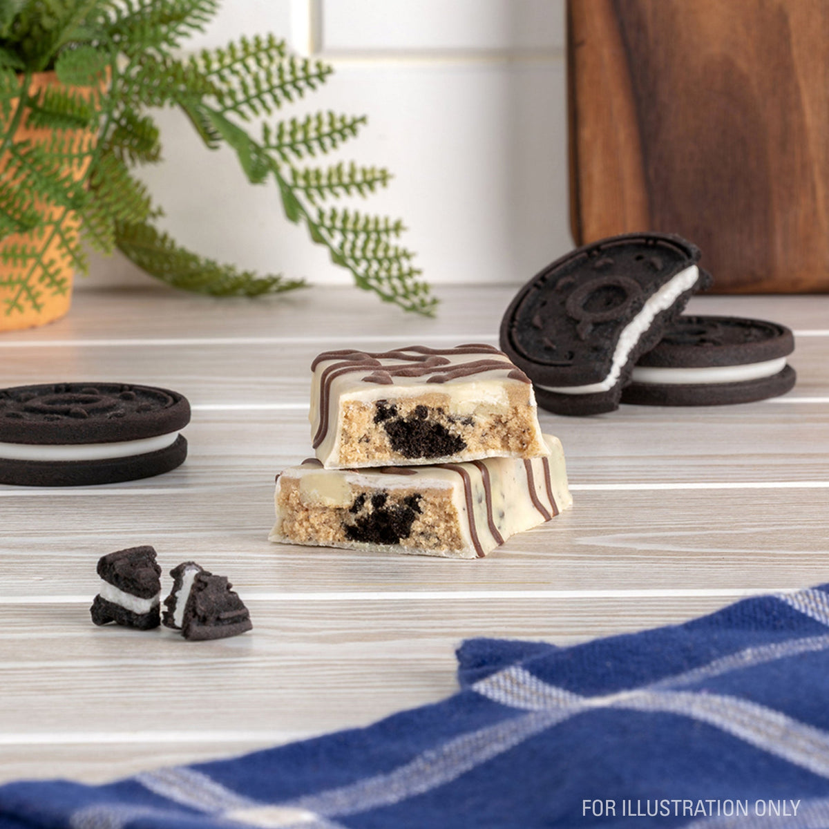 dipped-cookies-and-cream-protein-bars-l3 15807_QN_USA_ProteinBar_CAC_InterimAssetUpdate_Digital-Dipped-ProductCarouselSet_Tabletop1.jpg